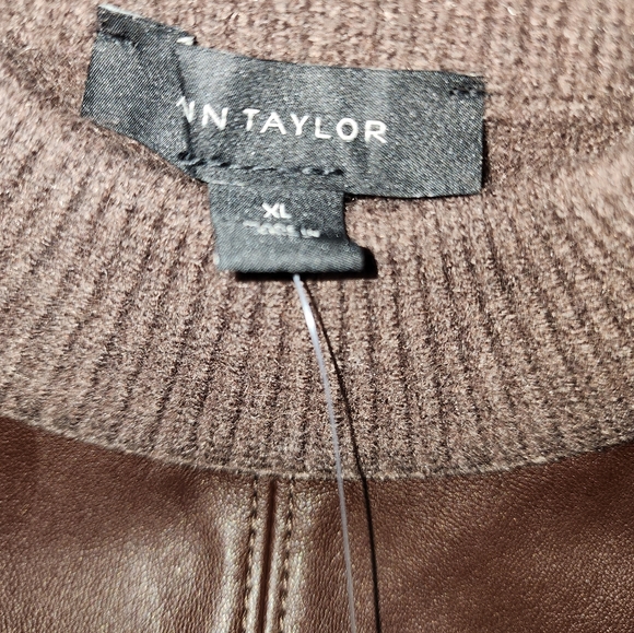 Anne Klein - Picture 5 of 6